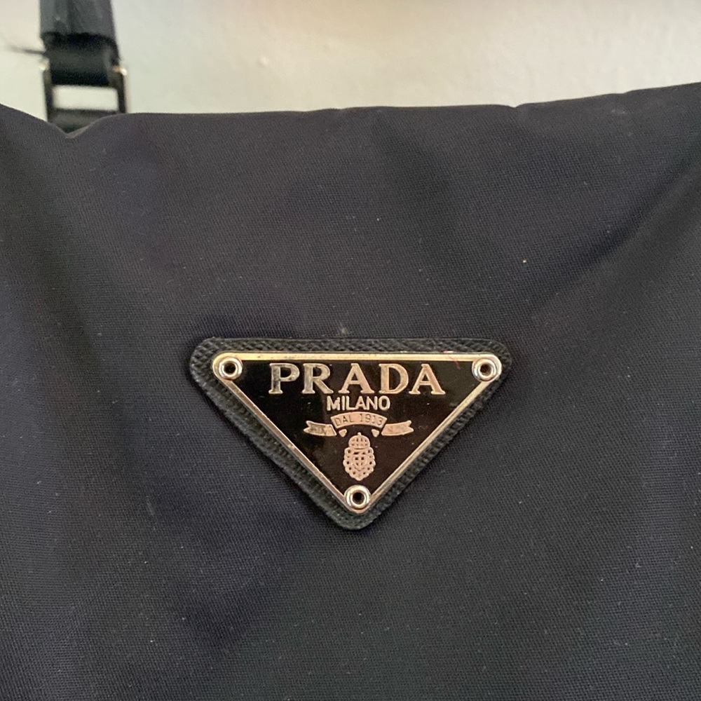 Prada overnight bag - Picture 1 of 16